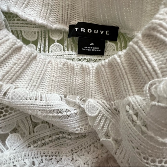 Lovely Trouve Sea New York Style Crochet Fringe top - Picture 7 of 8